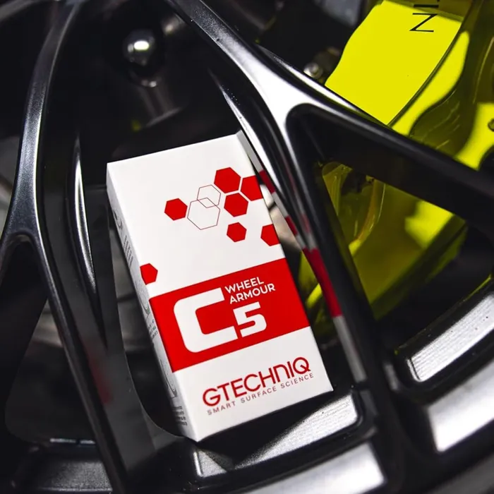 קיט ציפוי לחישוקים - Gtechniq Wheel Coating Kit
