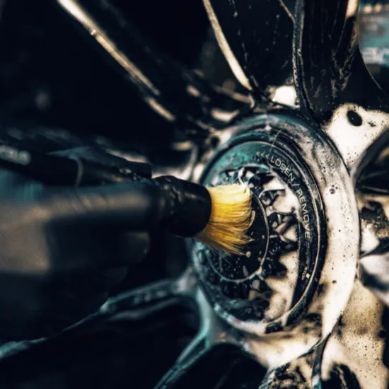 מברשות גלגלים